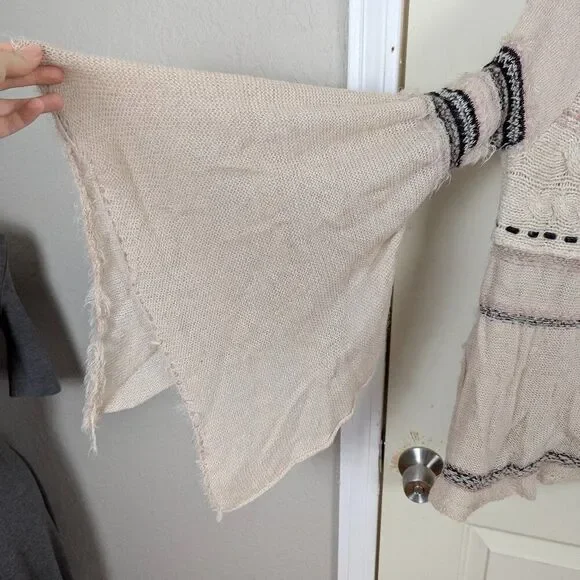 Free People | Cream Cable Knit Distressed Sweater Size Extra Small - Picture 3 of 14